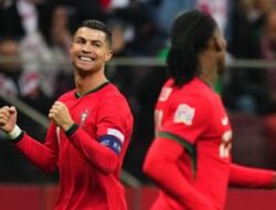 Ronaldo Cetak Gol, Portugal Sikat Polandia